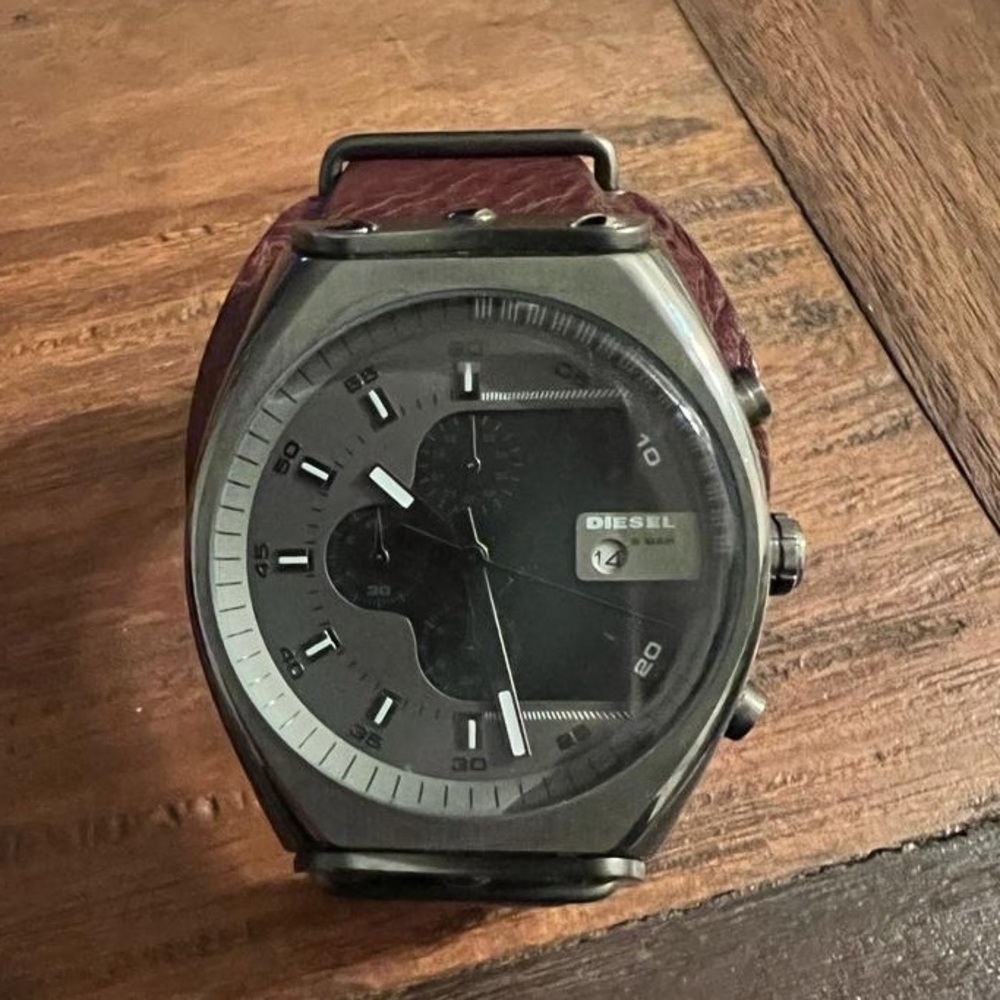 Vintage Diesel Watch model DZ4293 with brown leather strap